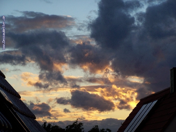 http://www.dessauwetter.de/galerie2/cache/vs_0%20Wetter_Wetter_014.JPG