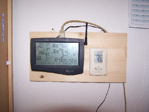 http://www.dessauwetter.de/galerie2/cache/vs_3%20Station%20WMR928_WMR928_18.JPG