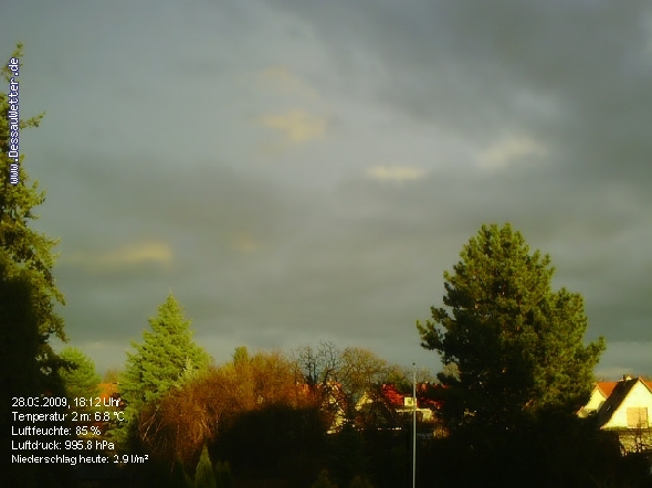 http://www.dessauwetter.de/galerie2/cache/vs_6%20Webcam_dessau_webcam_04.jpg